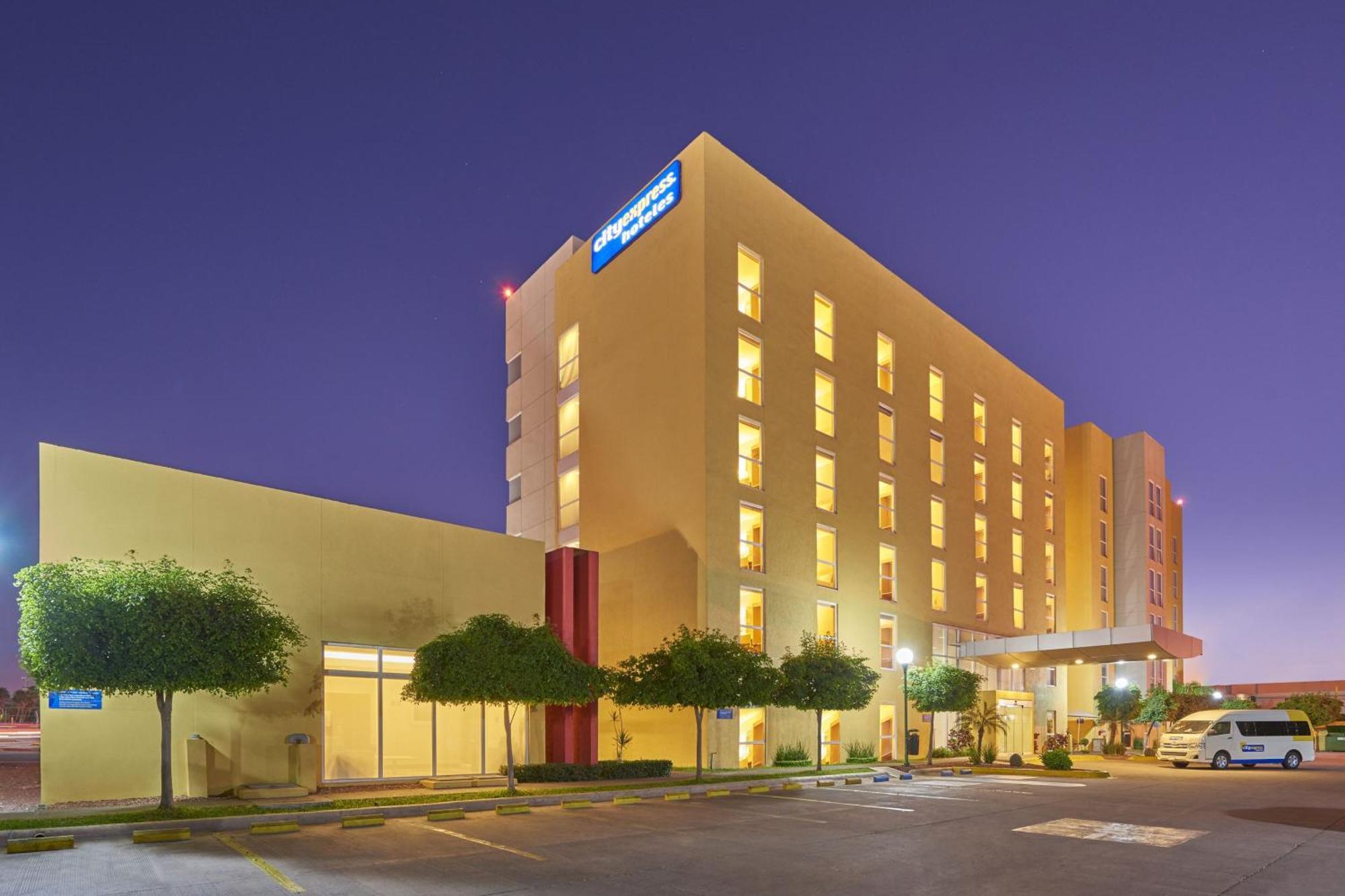 City Express By Marriott Ciudad Obregón Εξωτερικό φωτογραφία