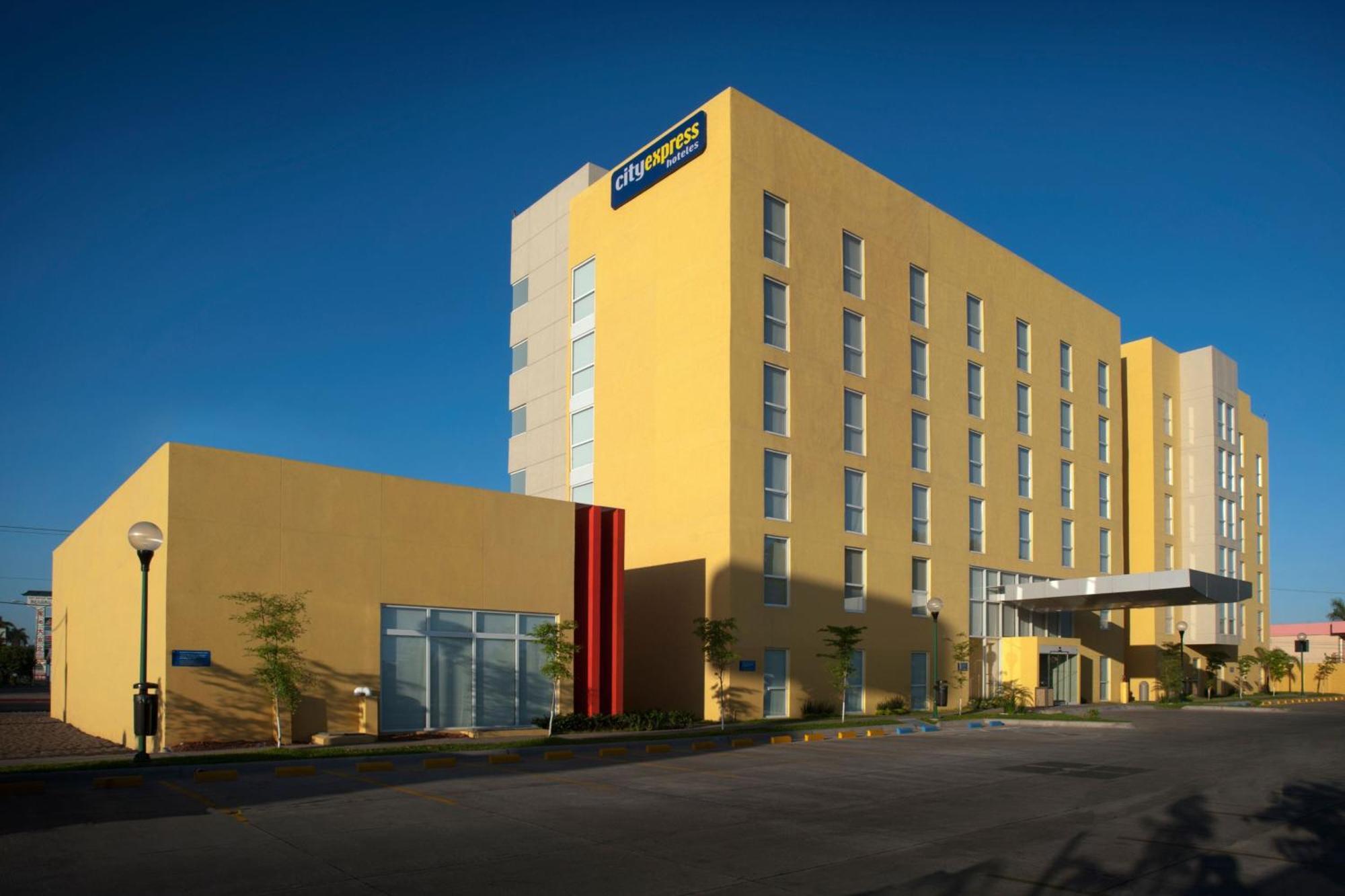 City Express By Marriott Ciudad Obregón Εξωτερικό φωτογραφία
